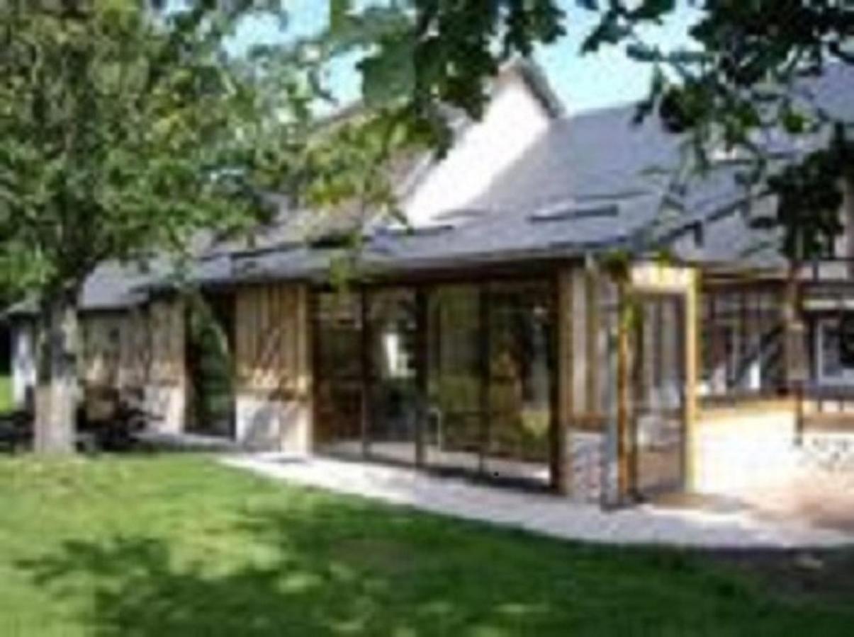 Gite Le Moulin Des 4 Vaux Saint-Etienne-la-Thillaye Bagian luar foto